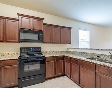 1911 Hot Springs Way - Photo Thumbnail 14