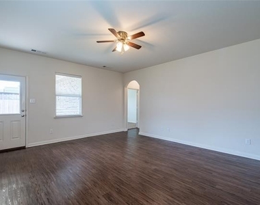 1911 Hot Springs Way - Photo Thumbnail 18