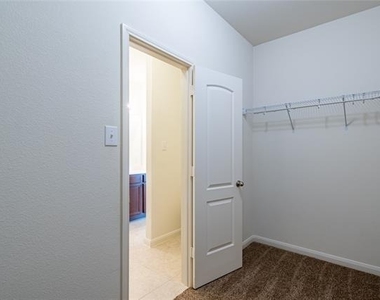 1911 Hot Springs Way - Photo Thumbnail 26