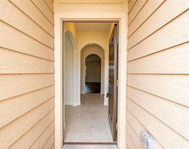 1911 Hot Springs Way - Photo Thumbnail 5