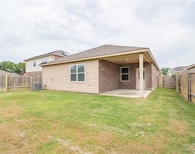 1911 Hot Springs Way - Photo Thumbnail 39