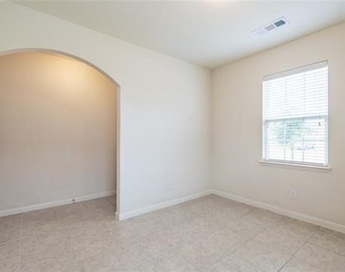 1911 Hot Springs Way - Photo Thumbnail 7