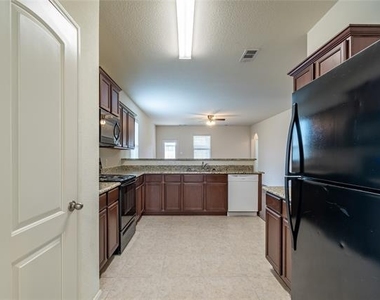 1911 Hot Springs Way - Photo Thumbnail 11