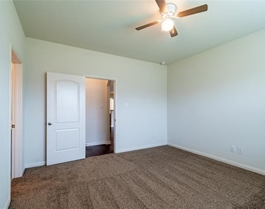 1911 Hot Springs Way - Photo Thumbnail 20