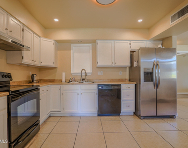 845 W Romo Jones Street - Photo Thumbnail 6