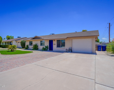 845 W Romo Jones Street - Photo Thumbnail 2