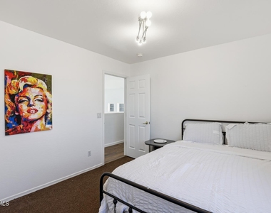 220 W Beechnut Place - Photo Thumbnail 26