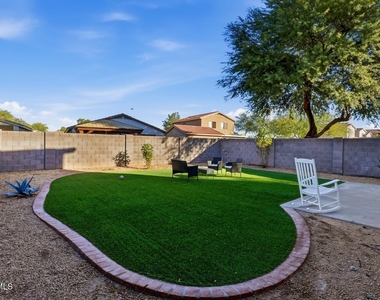 220 W Beechnut Place - Photo Thumbnail 39
