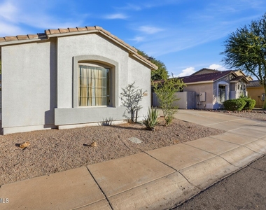 220 W Beechnut Place - Photo Thumbnail 38