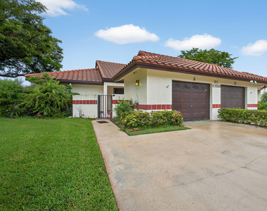 10924 Roebelini Palm Court - Photo Thumbnail 16