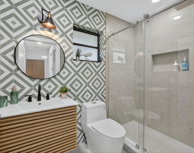 10924 Roebelini Palm Court - Photo Thumbnail 13