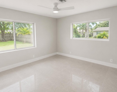 3720 Nw 110th Avenue - Photo Thumbnail 3