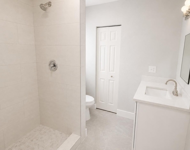 3720 Nw 110th Avenue - Photo Thumbnail 4