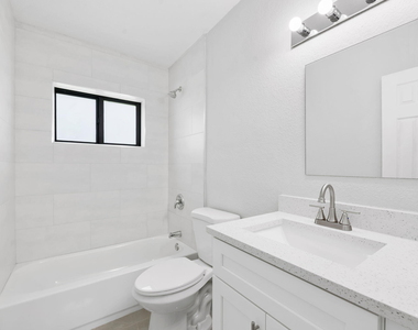 3720 Nw 110th Avenue - Photo Thumbnail 16