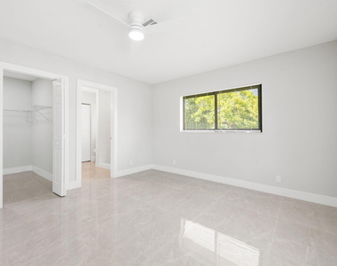 3720 Nw 110th Avenue - Photo Thumbnail 9