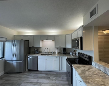 355 S Ocean Drive S - Photo Thumbnail 4