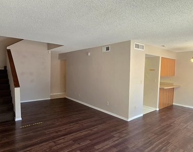 4466 W Palmaire Avenue - Photo Thumbnail 1
