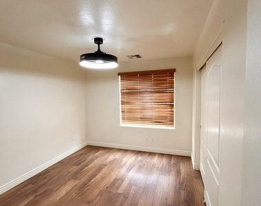 2692 E Vermont Court - Photo Thumbnail 21