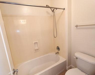 2692 E Vermont Court - Photo Thumbnail 23
