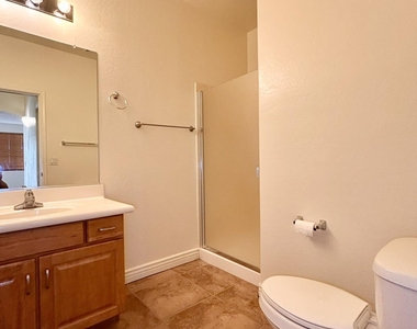 2692 E Vermont Court - Photo Thumbnail 12