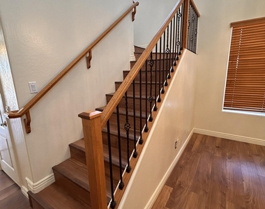 2692 E Vermont Court - Photo Thumbnail 14