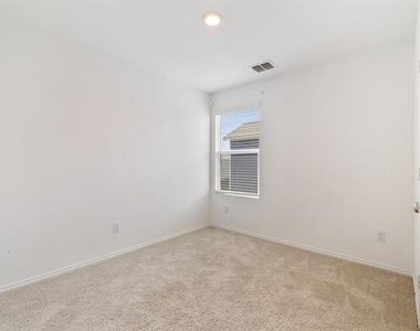 155 Plumcove Drive - Photo Thumbnail 11