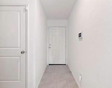 155 Plumcove Drive - Photo Thumbnail 4