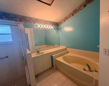 1765 Sw Desert Avenue - Photo Thumbnail 11