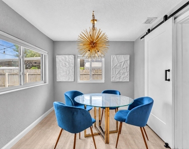 5365 N Andrews Avenue - Photo Thumbnail 19