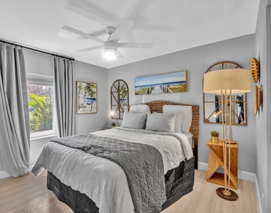 5365 N Andrews Avenue - Photo Thumbnail 11