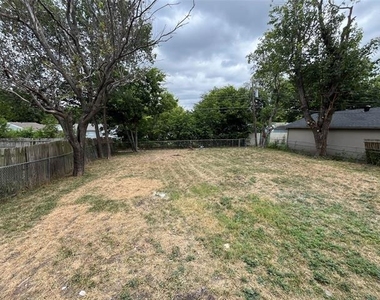 719 Fairwood Drive - Photo Thumbnail 22