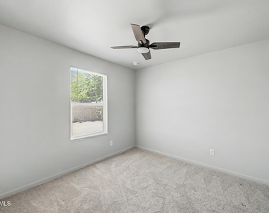 3520 N La Paz Drive - Photo Thumbnail 18