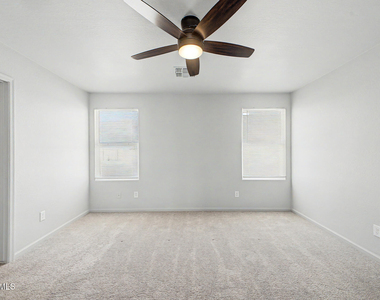 3520 N La Paz Drive - Photo Thumbnail 11