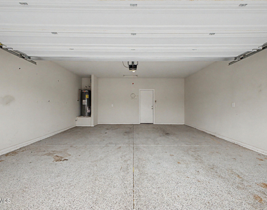 2431 S 46th Street - Photo Thumbnail 31