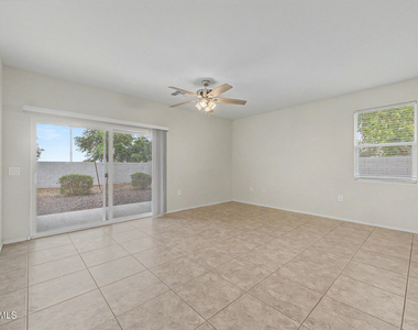 2431 S 46th Street - Photo Thumbnail 8