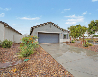 2431 S 46th Street - Photo Thumbnail 2