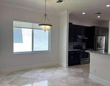 7684 Doubleton Drive - Photo Thumbnail 15