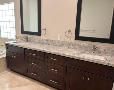 7684 Doubleton Drive - Photo Thumbnail 21