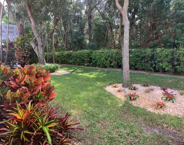 7684 Doubleton Drive - Photo Thumbnail 3