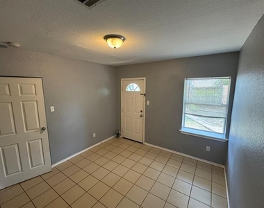 3850 Mt Ranier Street - Photo Thumbnail 4