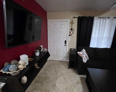 10046 Winding Lake Road - Photo Thumbnail 2