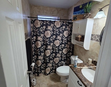 10046 Winding Lake Road - Photo Thumbnail 20