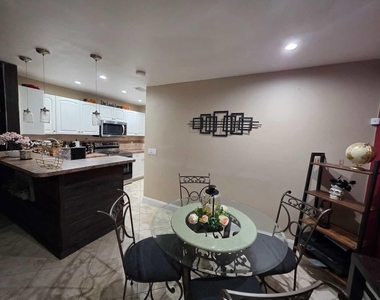 10046 Winding Lake Road - Photo Thumbnail 9