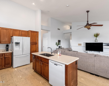 14436 N 67th Place - Photo Thumbnail 17