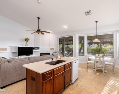 14436 N 67th Place - Photo Thumbnail 18
