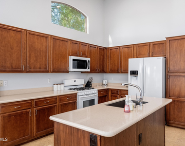14436 N 67th Place - Photo Thumbnail 15
