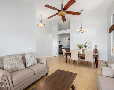 14436 N 67th Place - Photo Thumbnail 8