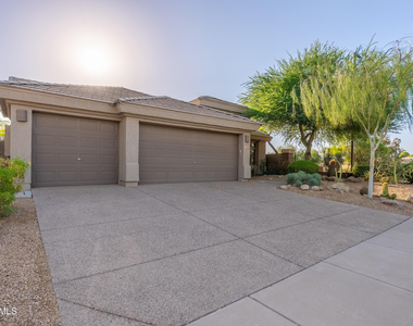 14436 N 67th Place - Photo Thumbnail 1