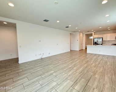 12523 W Calle De Sol -- - Photo Thumbnail 4