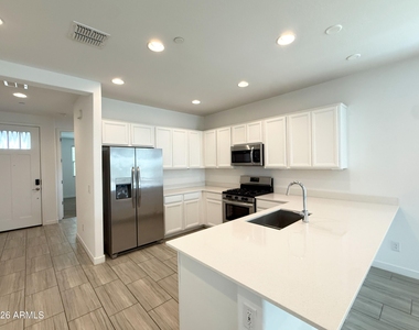 12523 W Calle De Sol -- - Photo Thumbnail 7